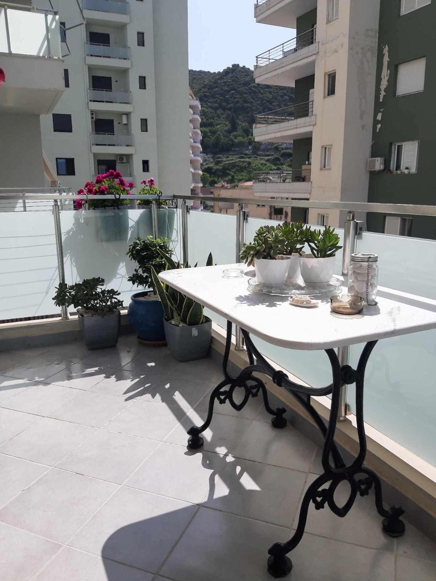 Modern Spacious 1 Bedroom Flat Next To The Beach Vlorë 외부 사진